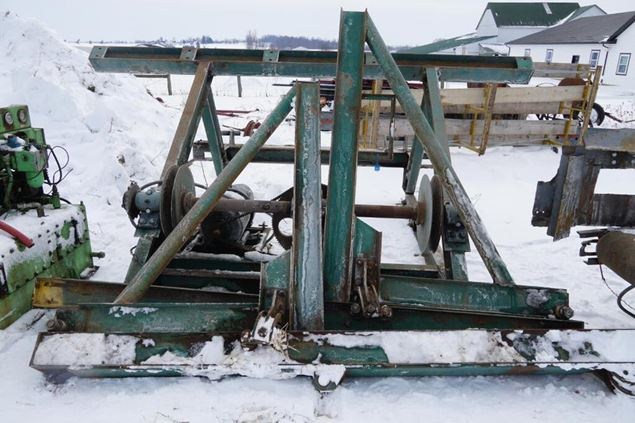 Unknown 2 ARM Conveyor Board Dealing